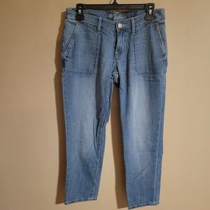18.	Women’s Old Navy “The Boyfriend Jean” SZ 4R
